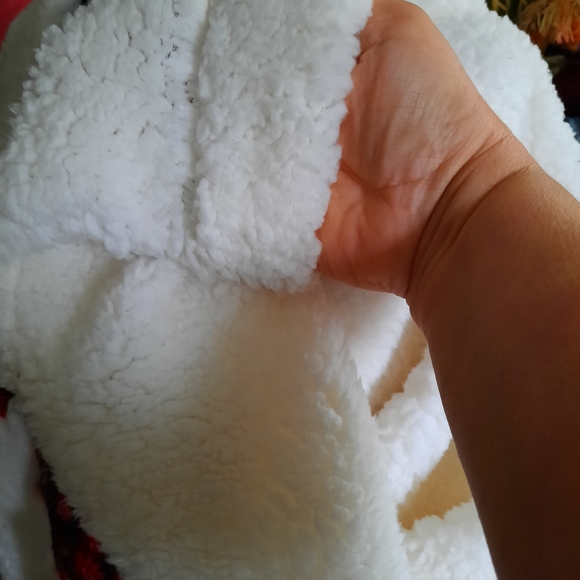 Sweater - Picture 2 of 6